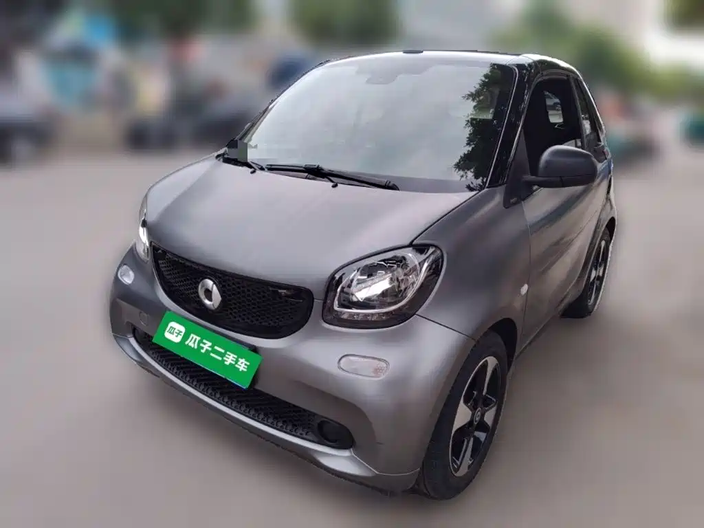 smart fortwo 2018 — фото 1