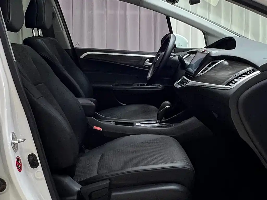 Honda Jade 2017 — фото 20