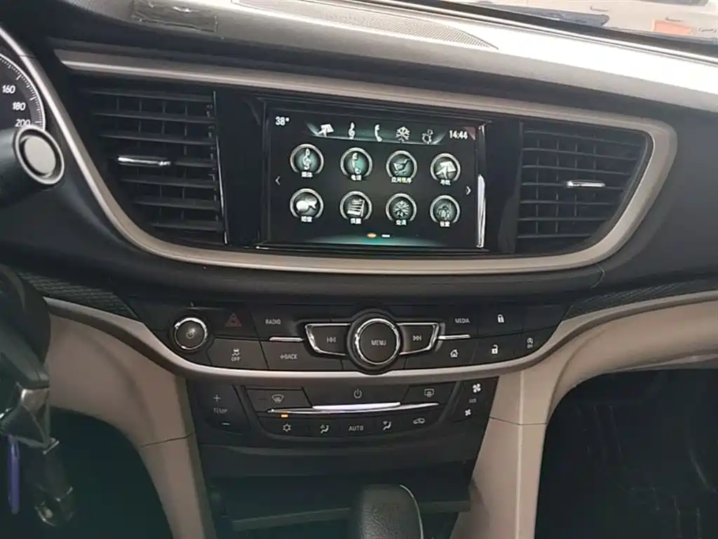 Buick Excelle 2019 — фото 13