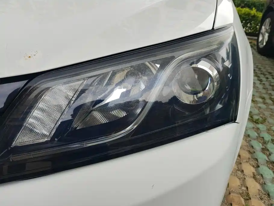 Geely Emgrand 2014
