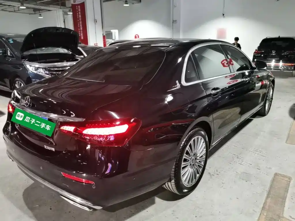 Mercedes-Benz E-Class 2023 — фото 7