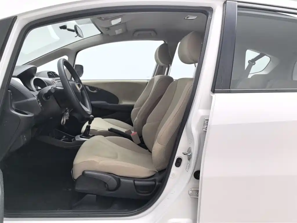 Honda Fit 2013 — фото 10