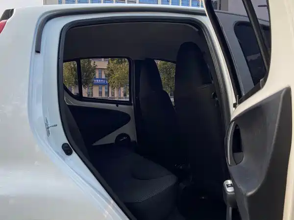 BYD e1 2019