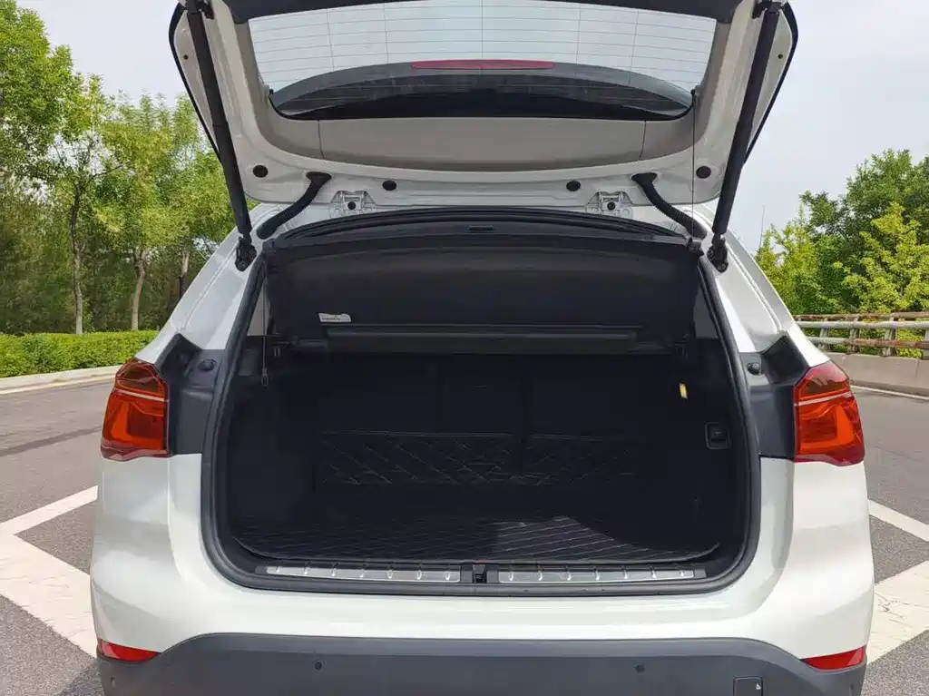 BMW X1 2017 — фото 13