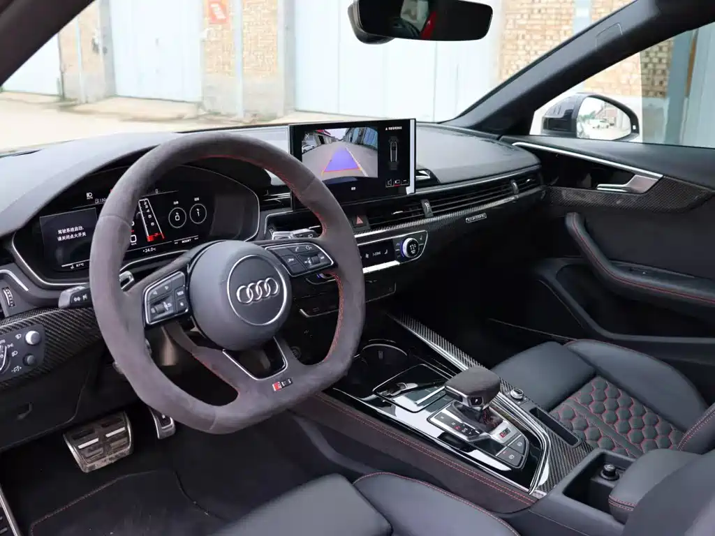 Audi RS 4 2025 — фото 7