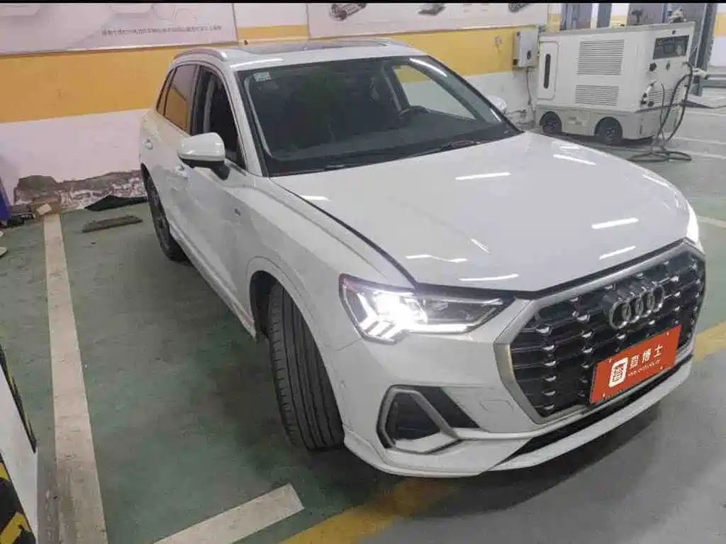 Audi Q3 2021