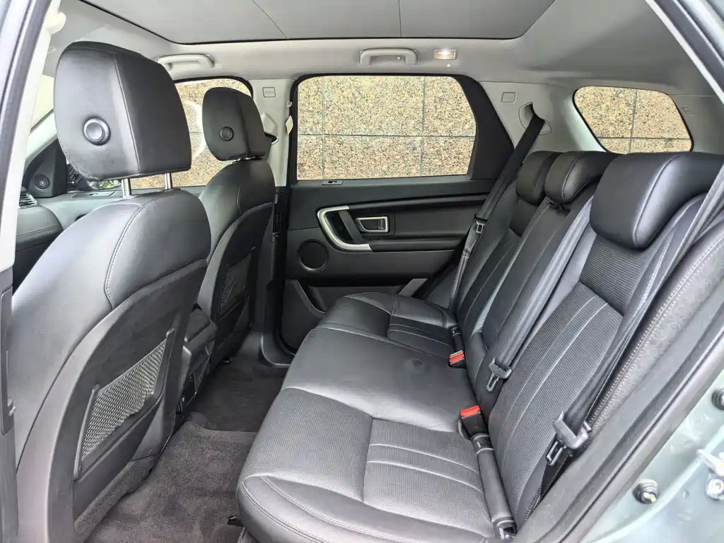 Land Rover Discovery Sport 2018 — фото 12