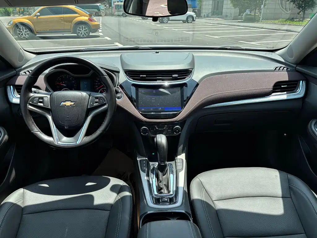 Chevrolet Malibu 2018 — фото 12