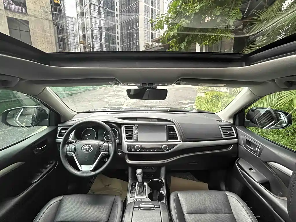 Toyota Highlander 2020 — фото 15