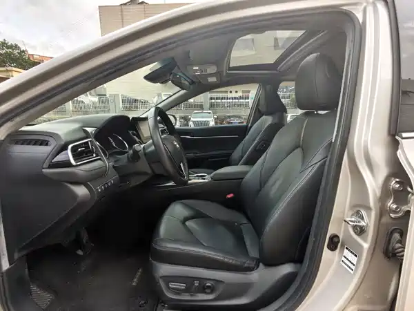 Toyota Camry 2021
