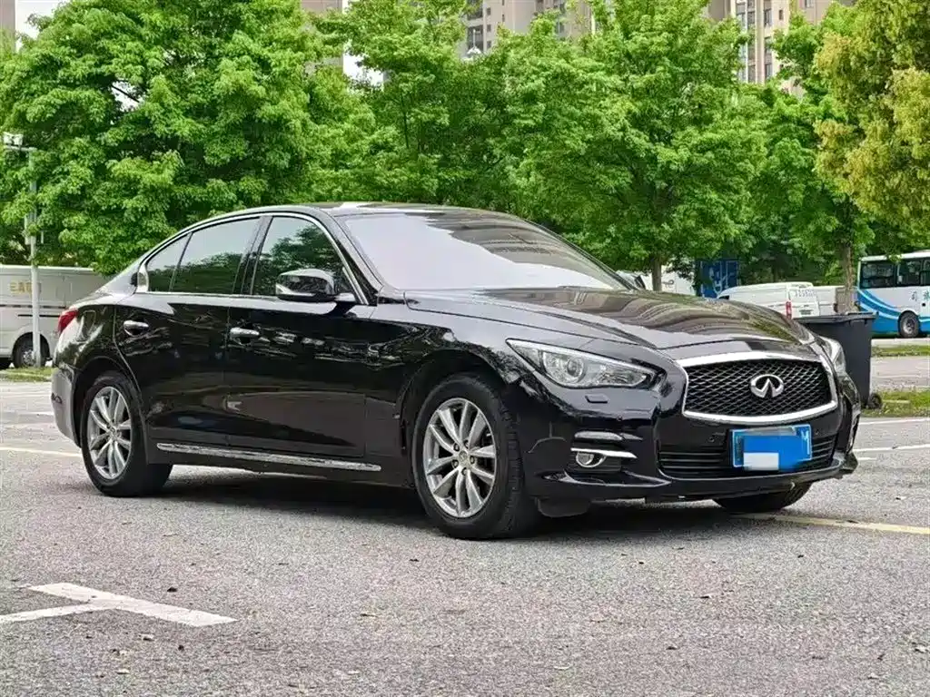Infiniti Q50L 2016
