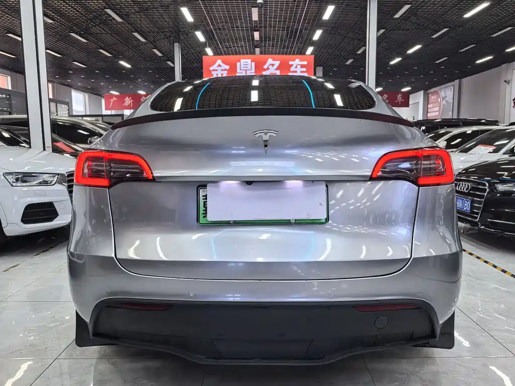 Tesla Model Y 2022 — фото 5
