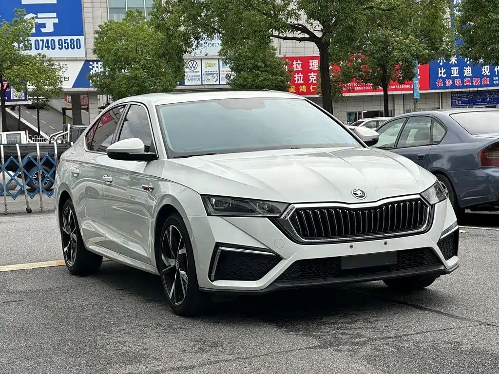 Skoda Octavia 2023