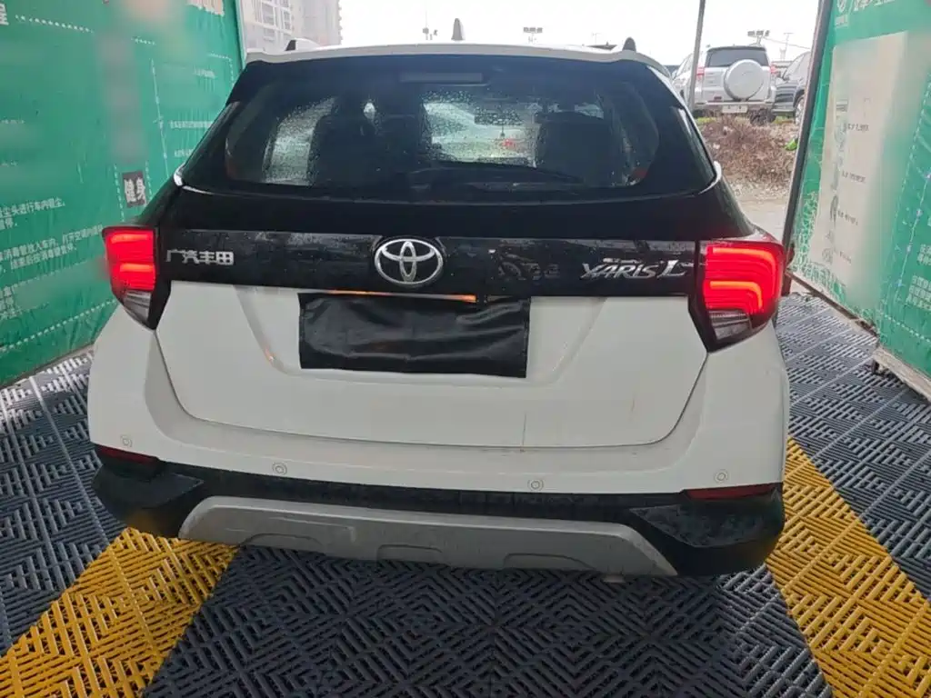 Toyota Yaris L 2020