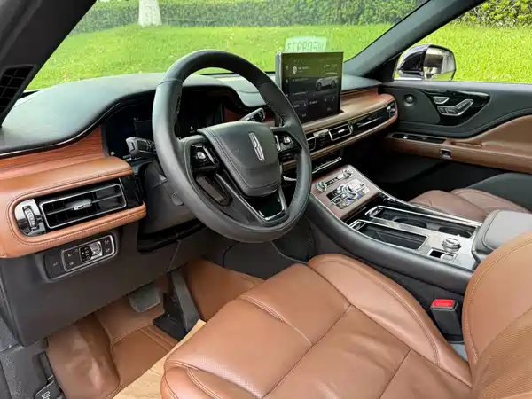 Lincoln Aviator 2021