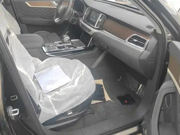 Hongqi HS7 2026