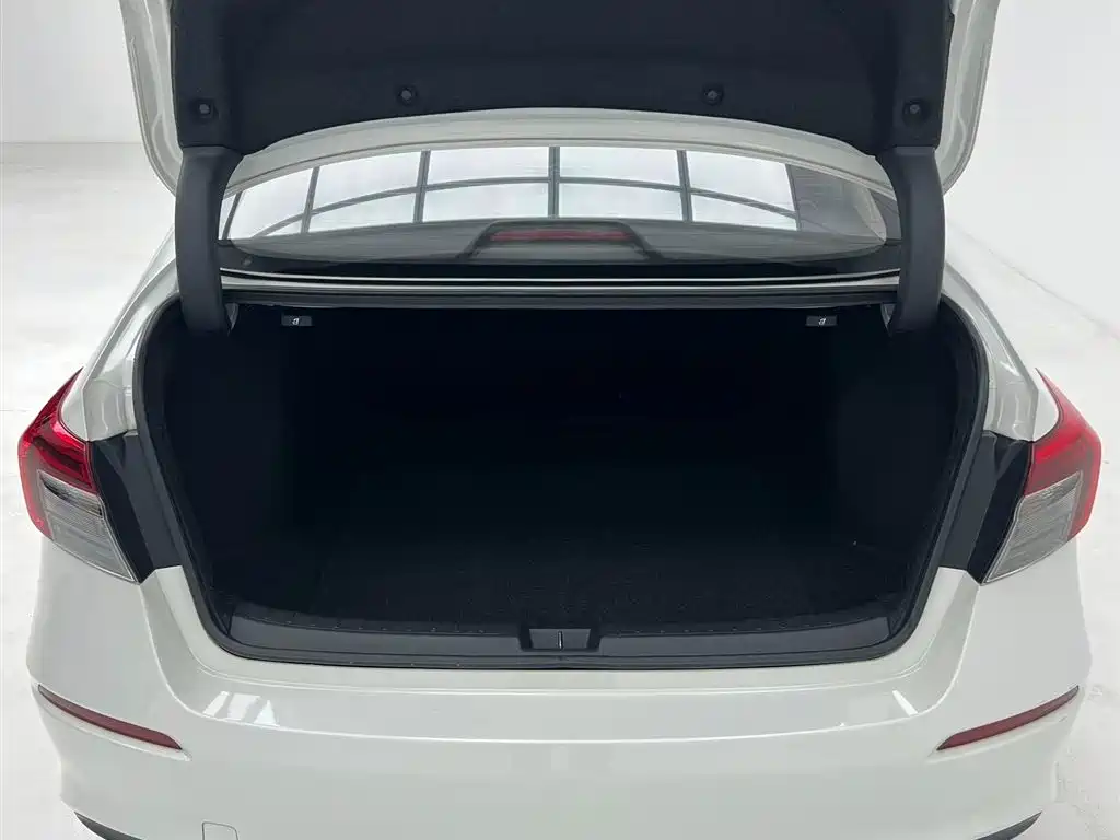 Honda Civic 2023 — фото 12