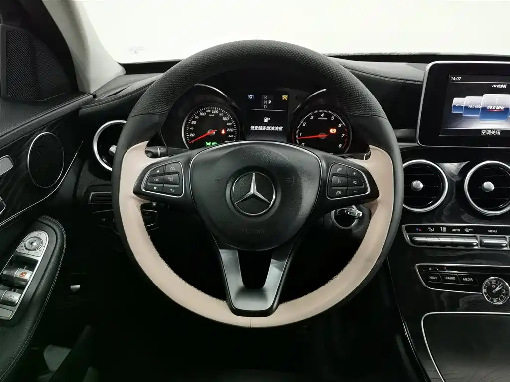 Mercedes-Benz C-Class 2018 — фото 11