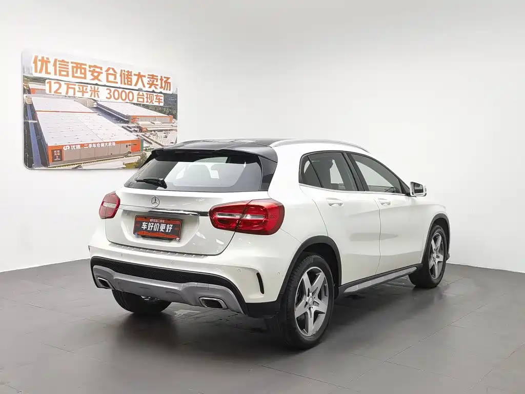 Mercedes-Benz GLA 2015