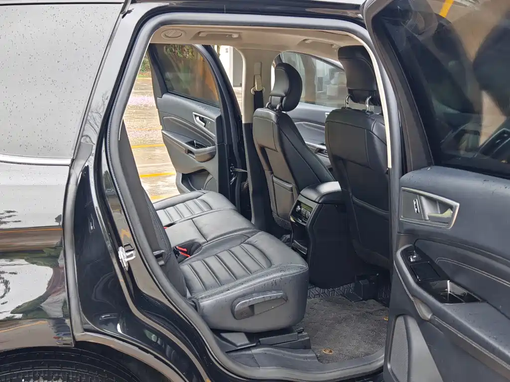 Ford Edge 2015 — фото 16