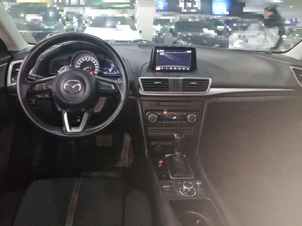 Mazda 3 Axela 2019 — фото 6