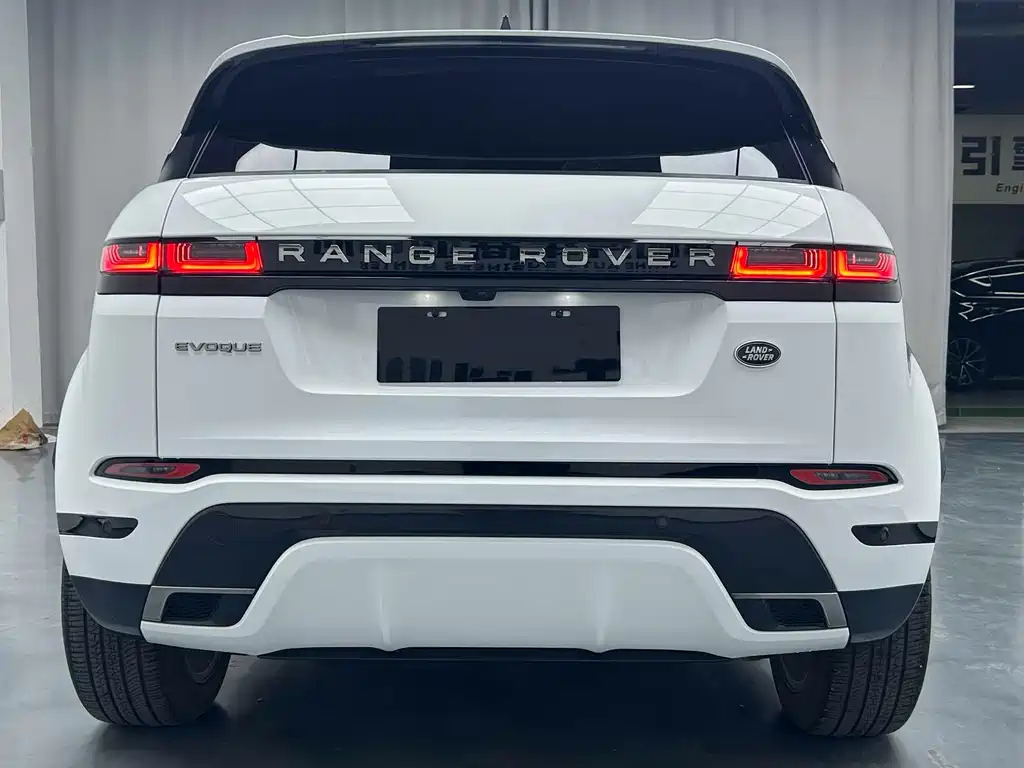Land Rover Evoque 2022 — фото 12