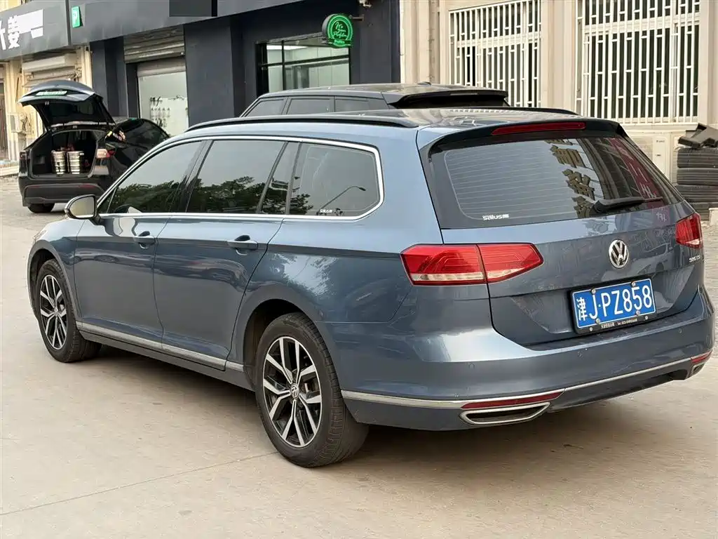 Volkswagen Viloran 2017 — фото 6