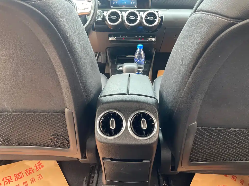 Mercedes-Benz A-Class 2019 — фото 10
