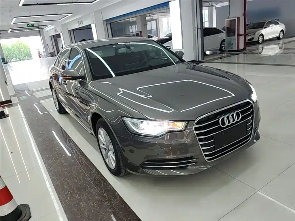 Audi A6L 2014 — фото 4