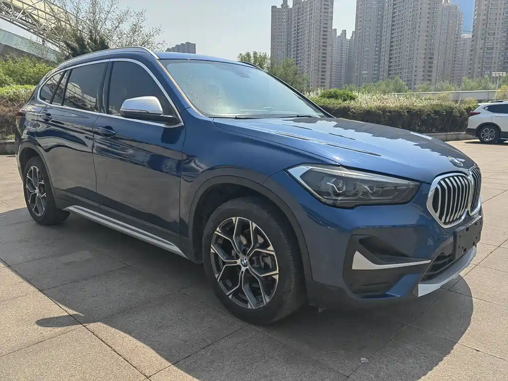 BMW X1 2021 — фото 3