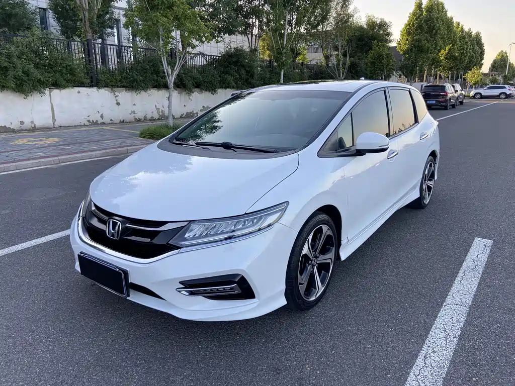 Honda Jade 2017