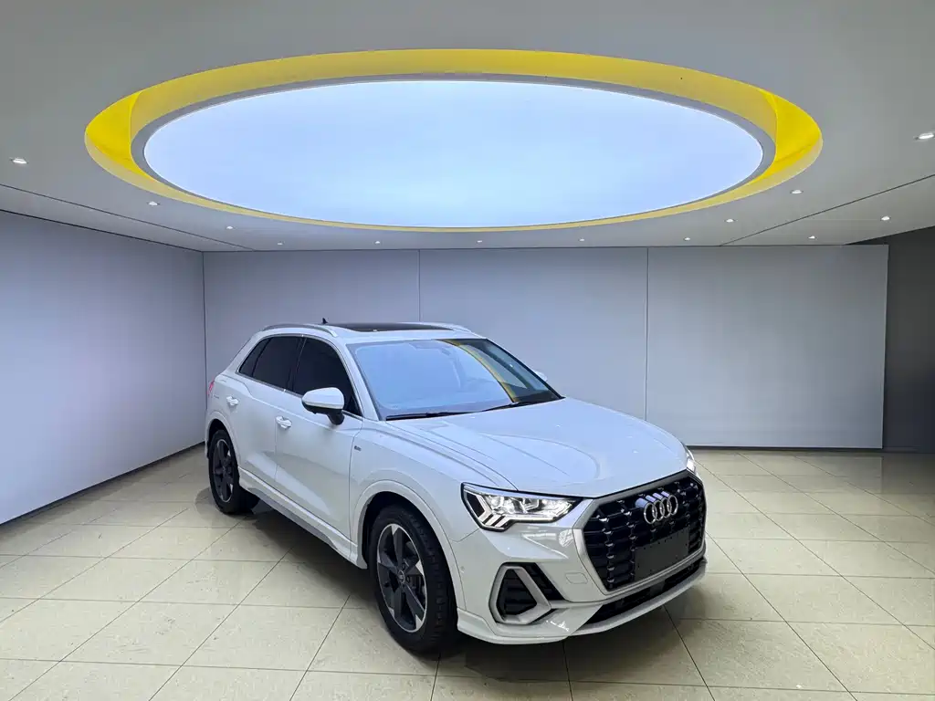Audi Q3 2023 — фото 3