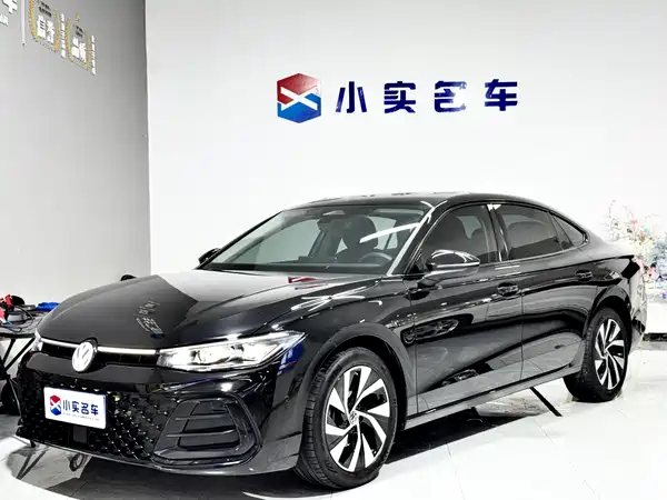 Volkswagen Passat 2025