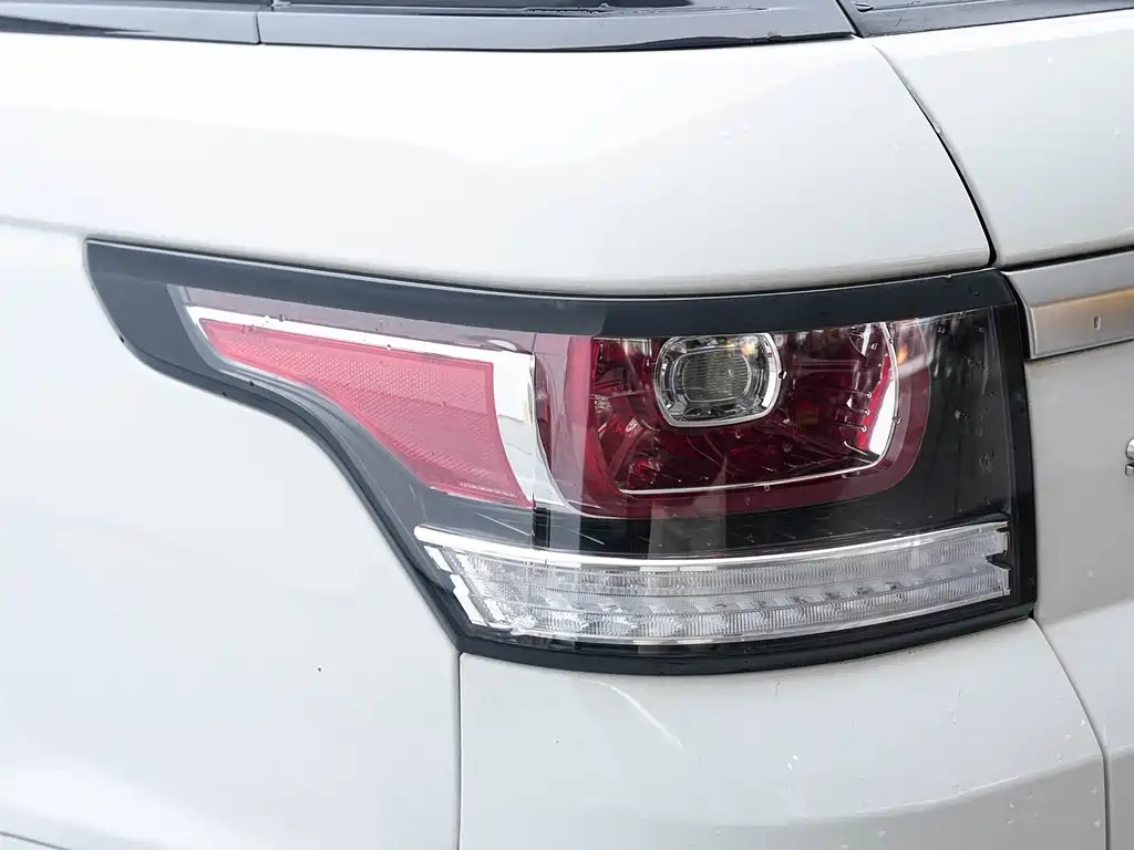 Land Rover Sport 2018 — фото 12