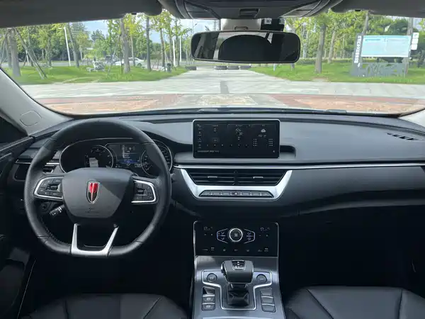 Hongqi H5 2022