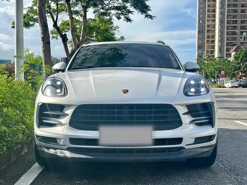 Porsche Macan 2021