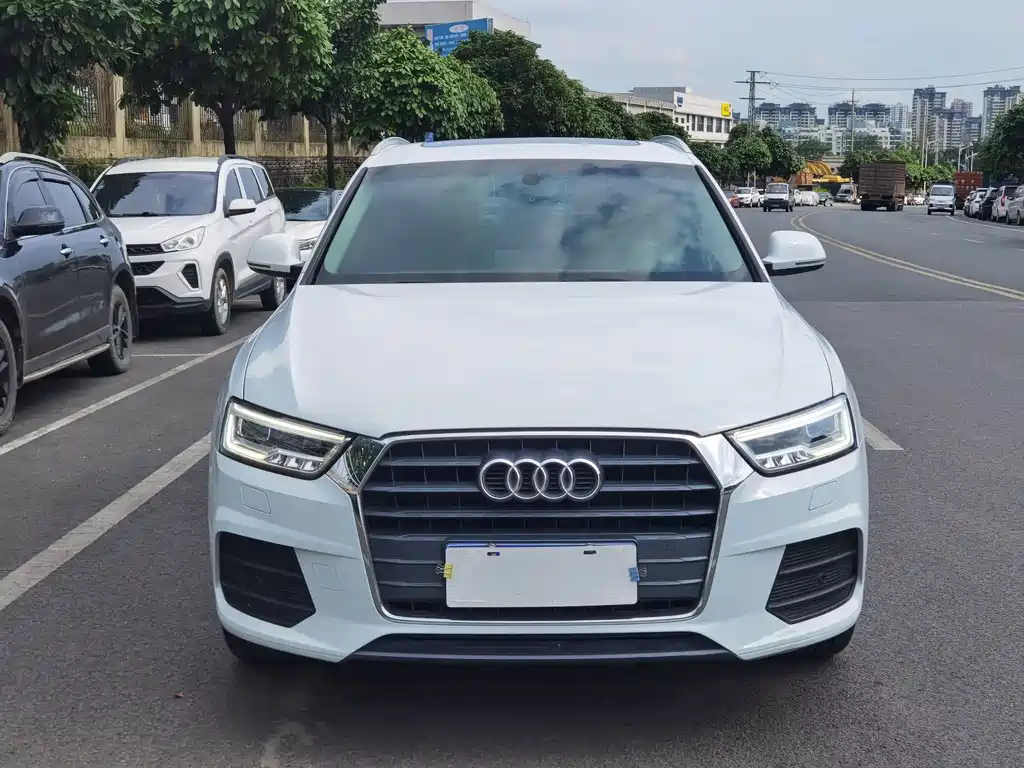 Audi Q3 2018 — фото 2