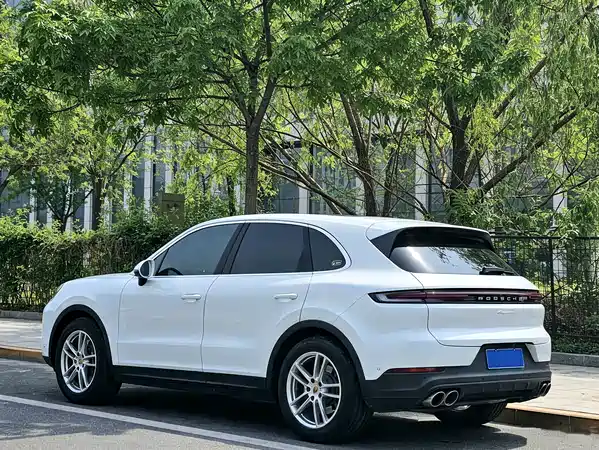 Porsche Cayenne 2024