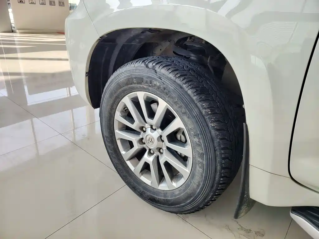 Toyota Prado 2018 — фото 10
