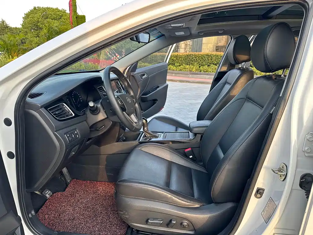 Hyundai Mistra 2016 — фото 9