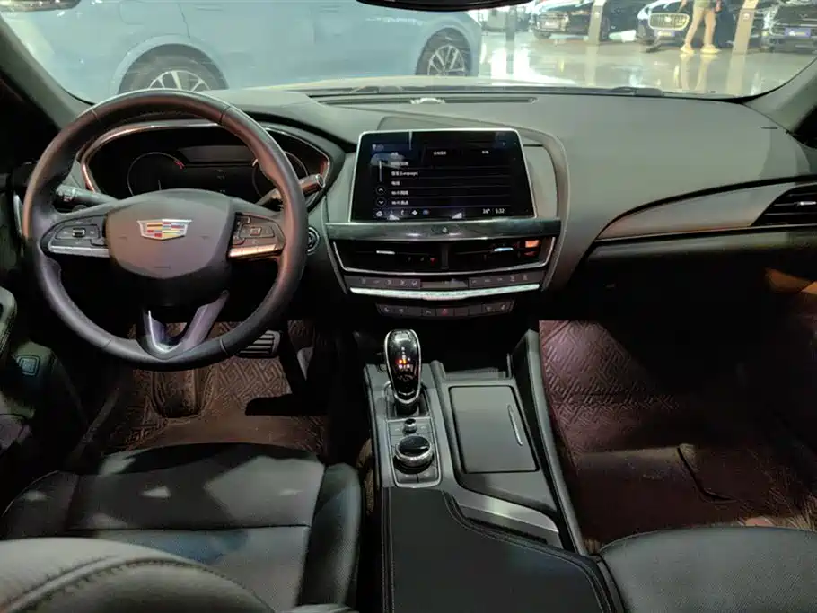Cadillac CT5 2023 — фото 12