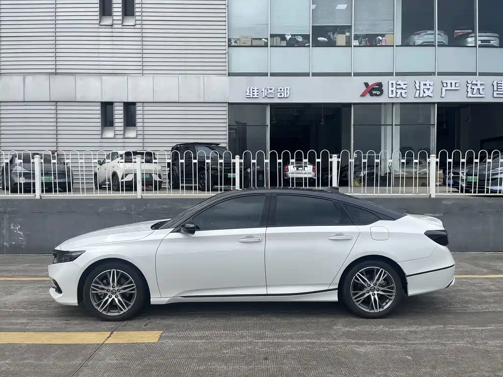 Honda Accord 2022 — фото 4