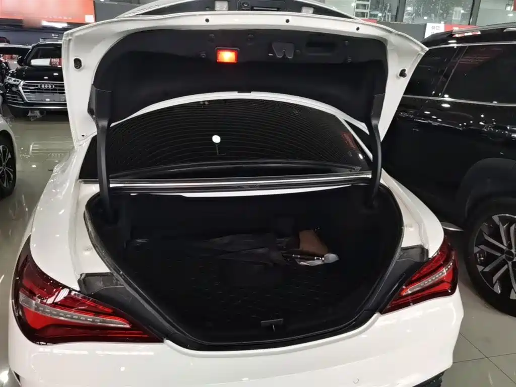 Mercedes-Benz CLA 2017 — фото 19