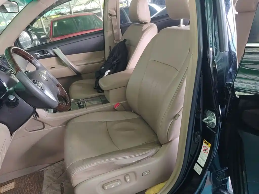 Toyota Highlander 2014 — фото 15