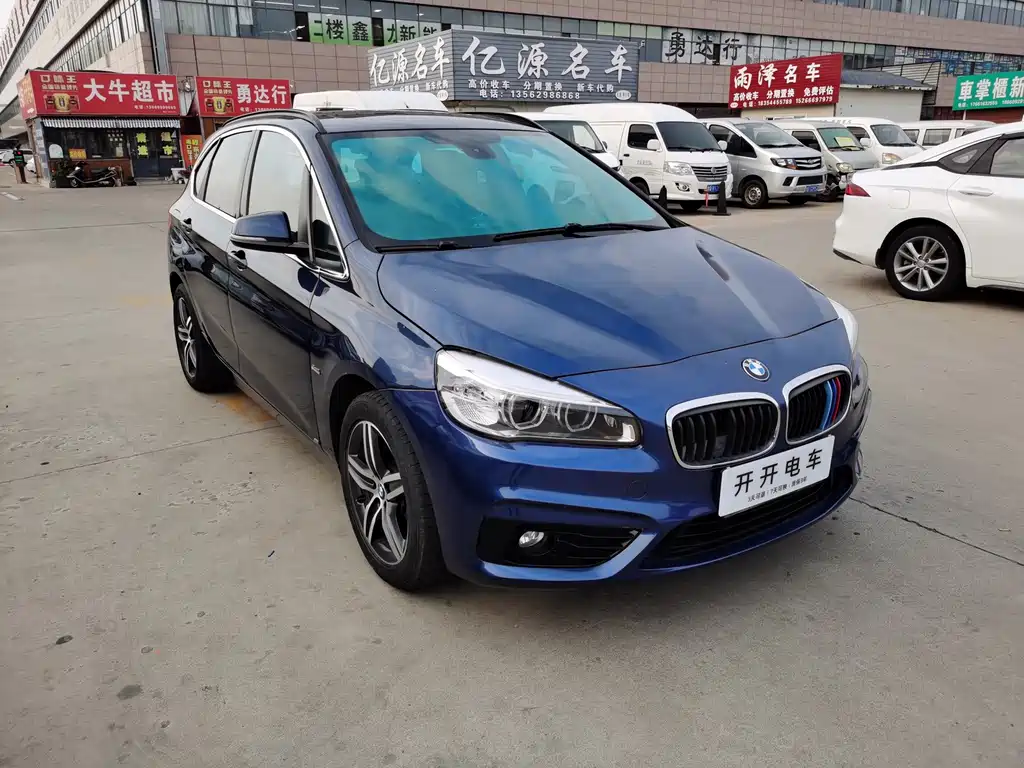 BMW 2 Series Active Tourer 2016 — фото 3