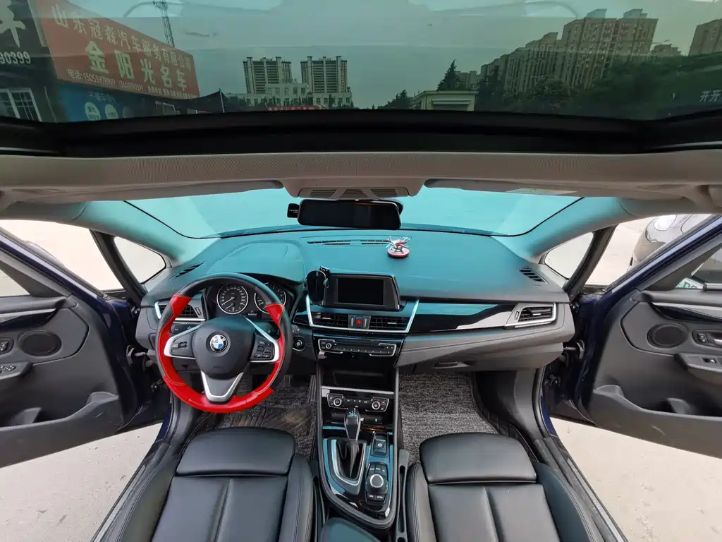 BMW 2 Series Active Tourer 2016 — фото 10