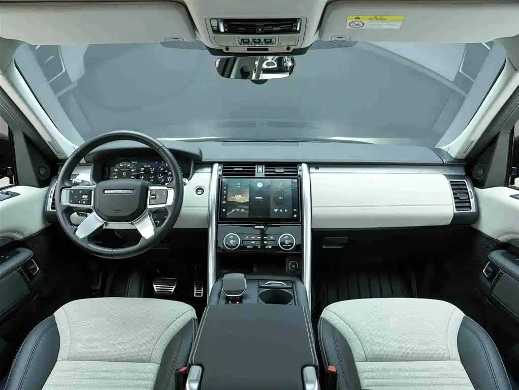 Land Rover Discovery 2021 — фото 6