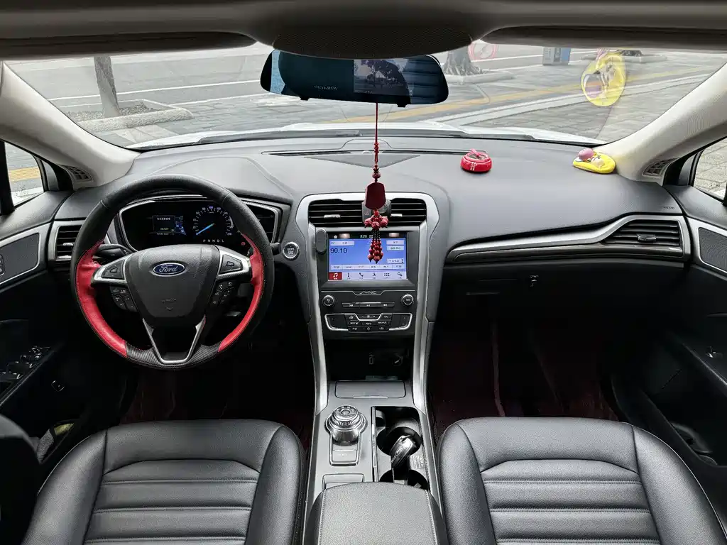 Ford Mondeo New Energy 2020 — фото 6