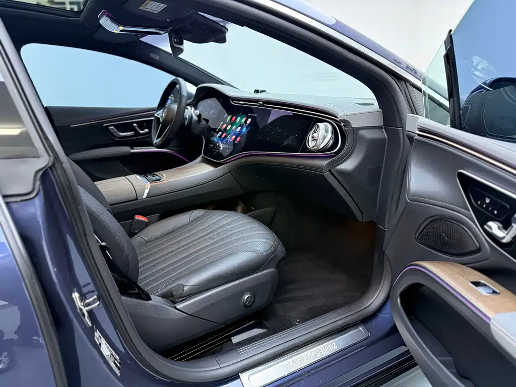 Mercedes-Benz EQS 2024 — фото 16