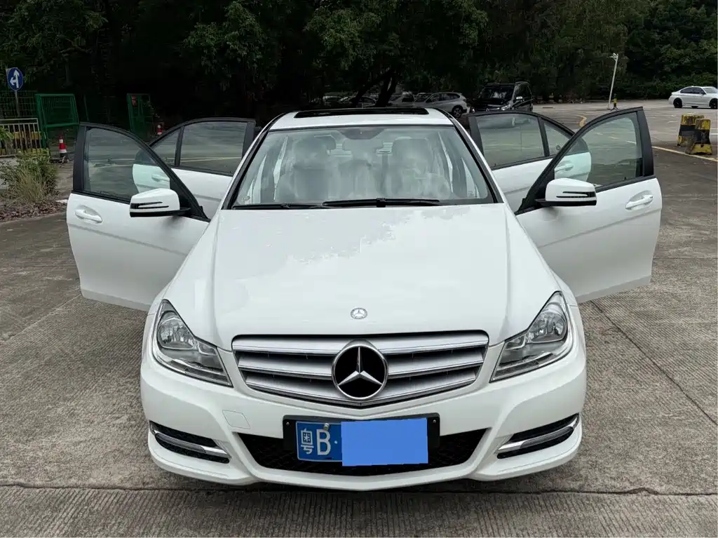 Mercedes-Benz C-Class 2013 — фото 4
